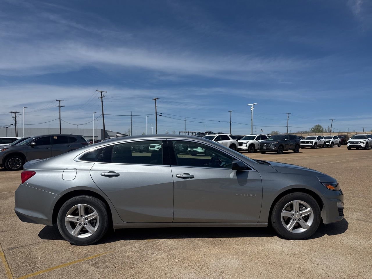 Used 2025 Chevrolet Malibu LS image 28