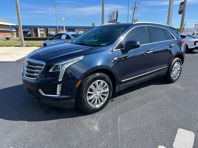 Used 2017 Cadillac XT5 Luxury w/ Driver Awareness Package FWD image 3