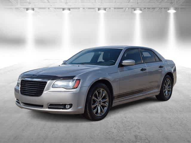 Used 2014 Chrysler 300 S AWD/4WD image 4
