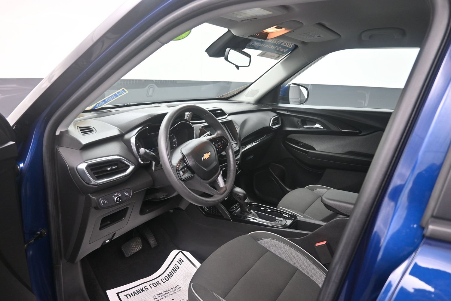 Used 2023 Chevrolet TrailBlazer LT AWD/4WD image 13