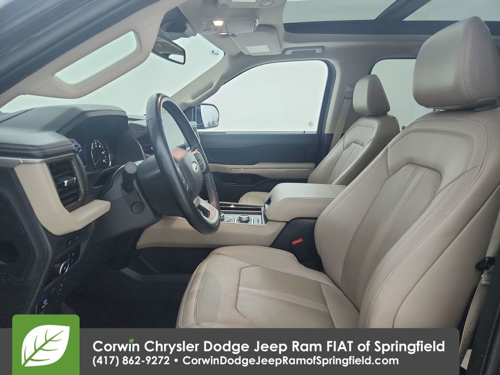 Used 2024 Ford Expedition Limited image 11