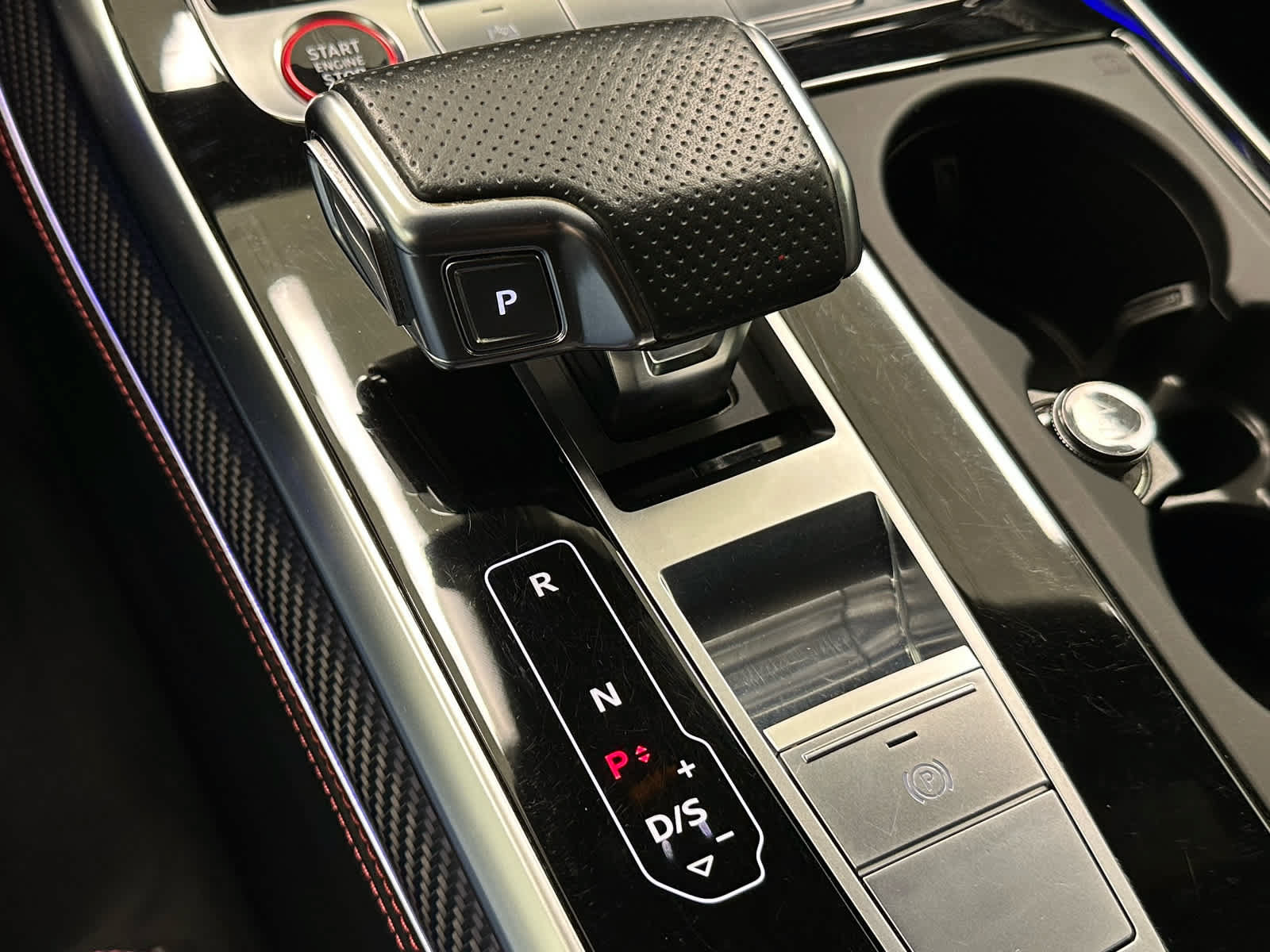 Used 2021 Audi RS Q8 w/ Carbon Optic Package AWD/4WD image 27