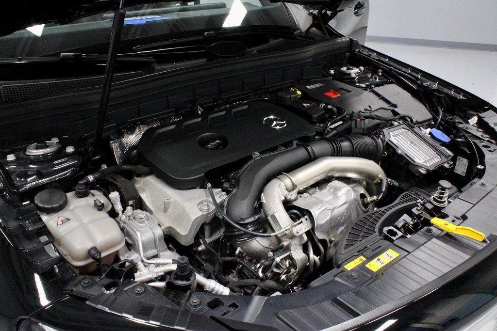 Used 2025 Mercedes-Benz GLB 250 image 16
