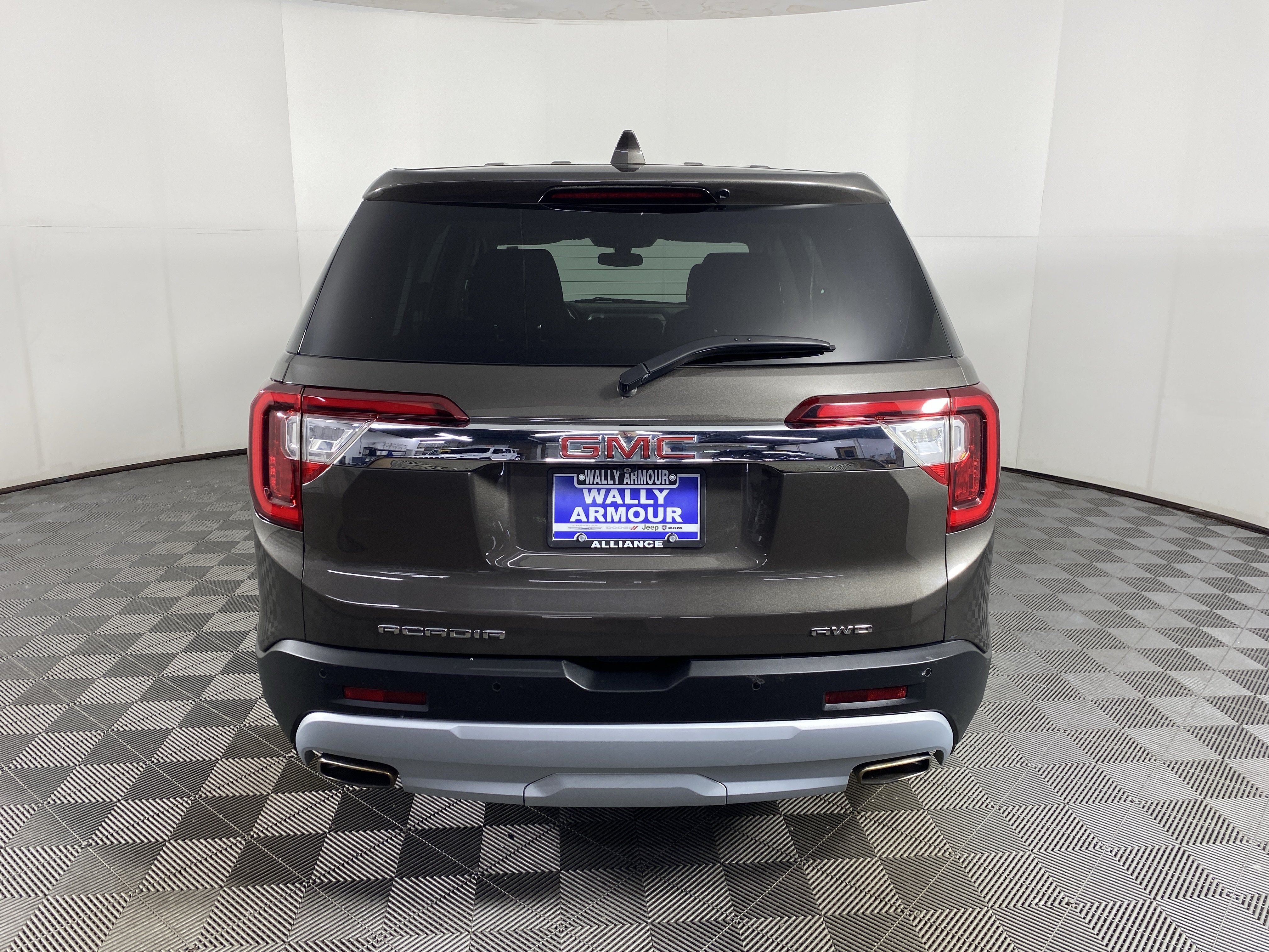 Used 2020 GMC Acadia SLE AWD/4WD image 7