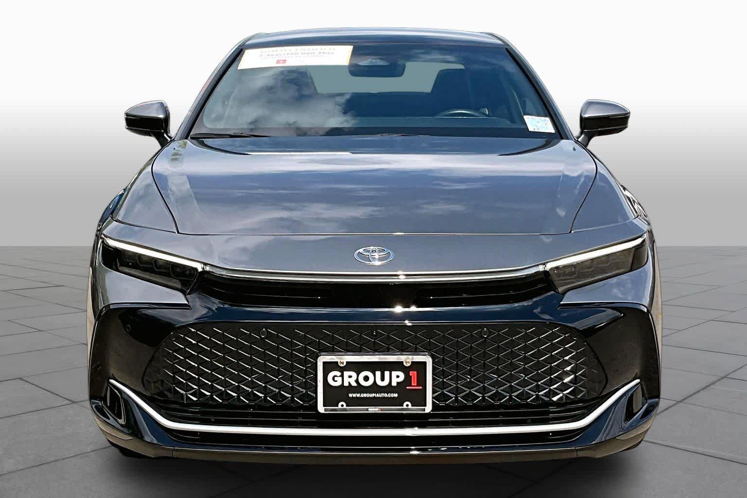 Certified 2024 Toyota Crown Platinum AWD/4WD image 4