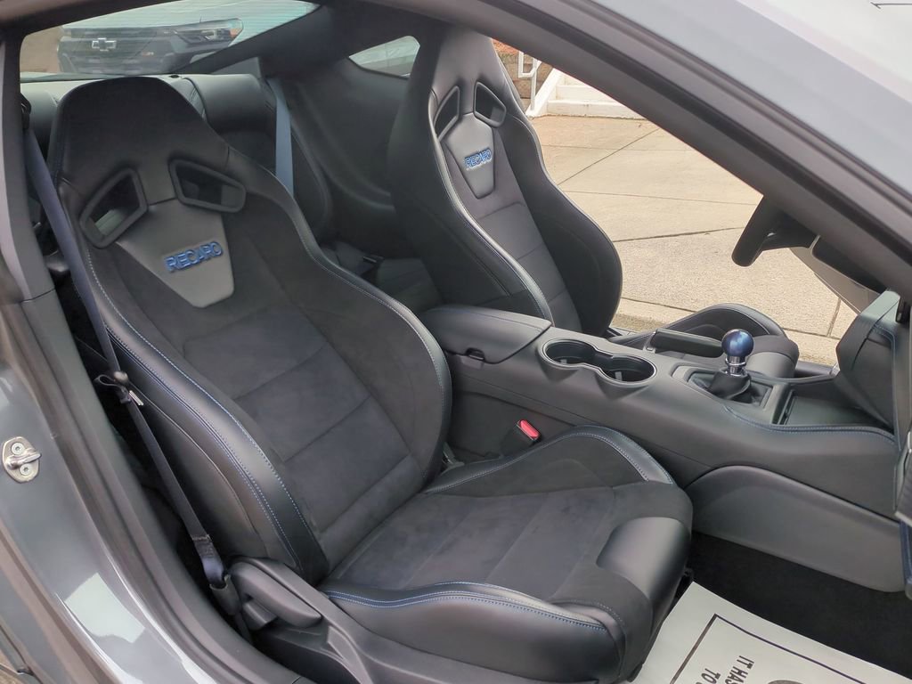 Used 2025 Ford Mustang Dark Horse image 28