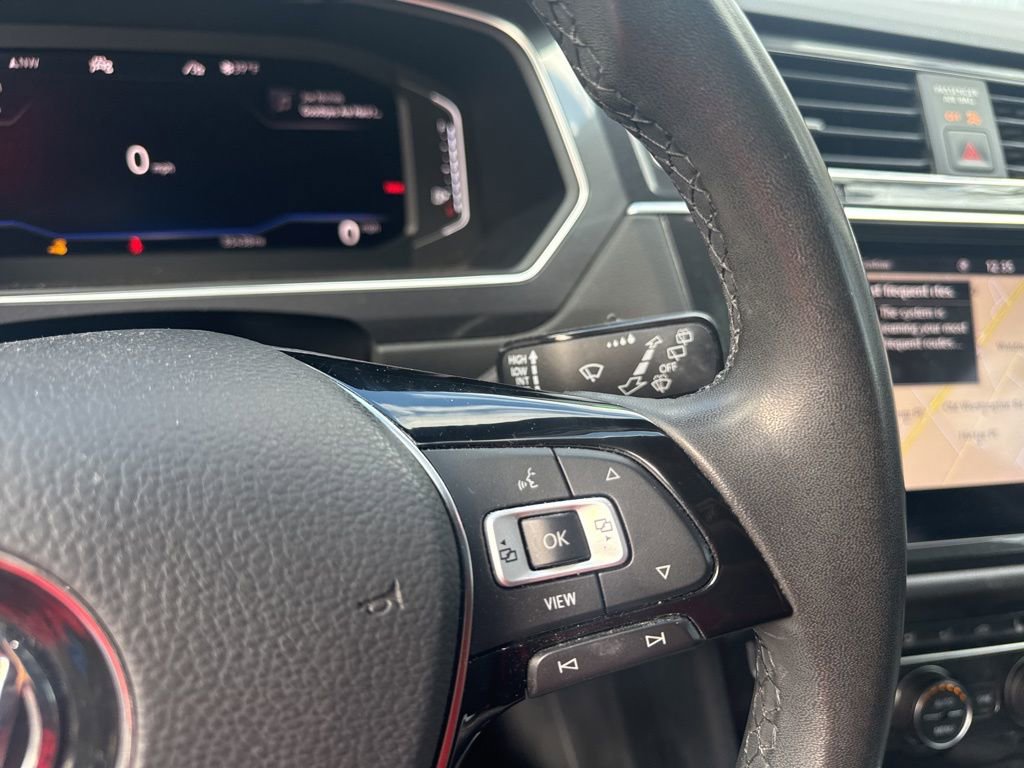 Used 2020 Volkswagen Tiguan SEL w/ 3rd Row Seat Package image 16