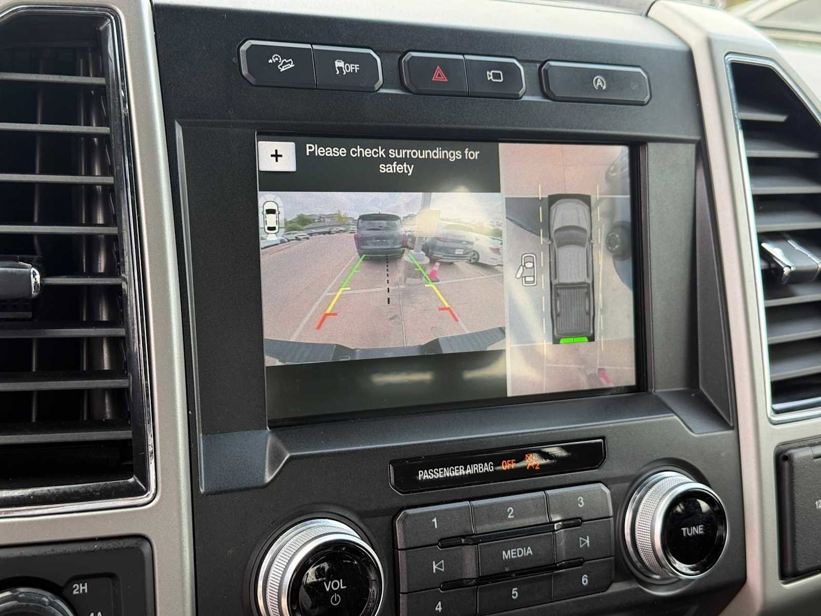 Used 2018 Ford F150 Lariat w/ Equipment Group 502A Luxury image 20