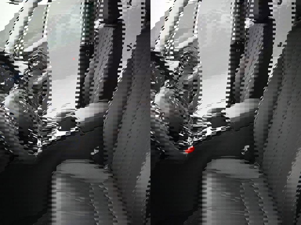 Used 2025 Acura ADX FWD image 12