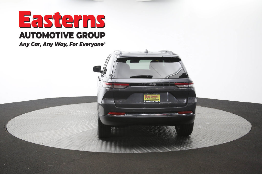 Used 2023 Jeep Grand Cherokee Limited AWD/4WD image 41