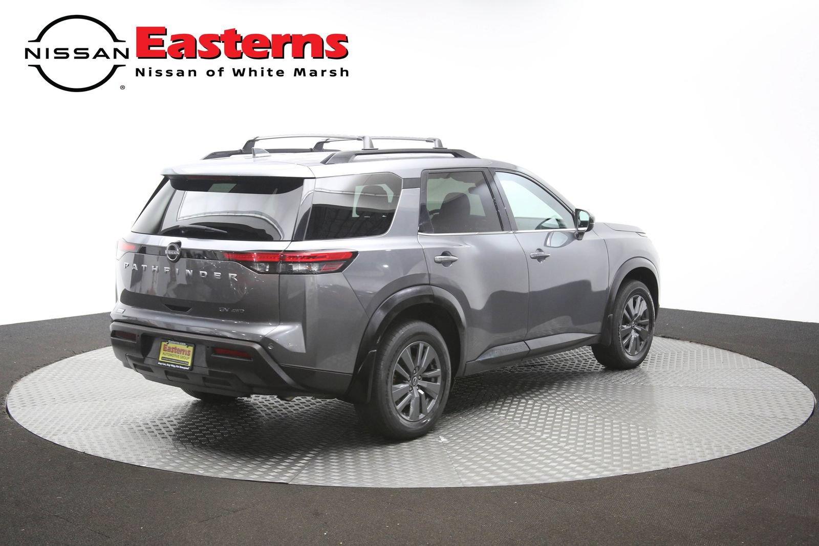 Used 2022 Nissan Pathfinder SV AWD/4WD image 37