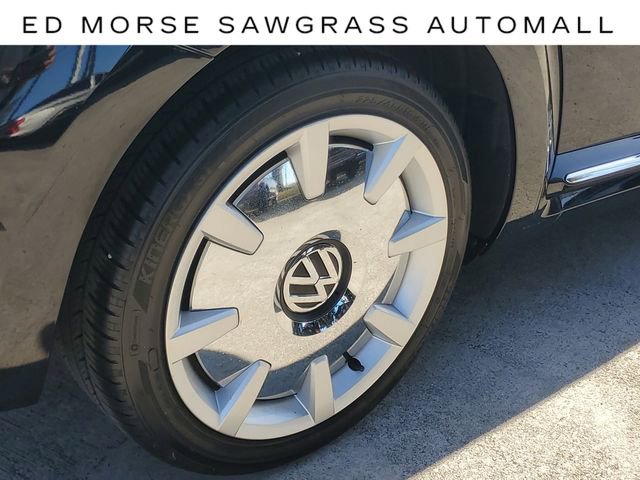 Used 2019 Volkswagen Beetle 2.0T SE image 7