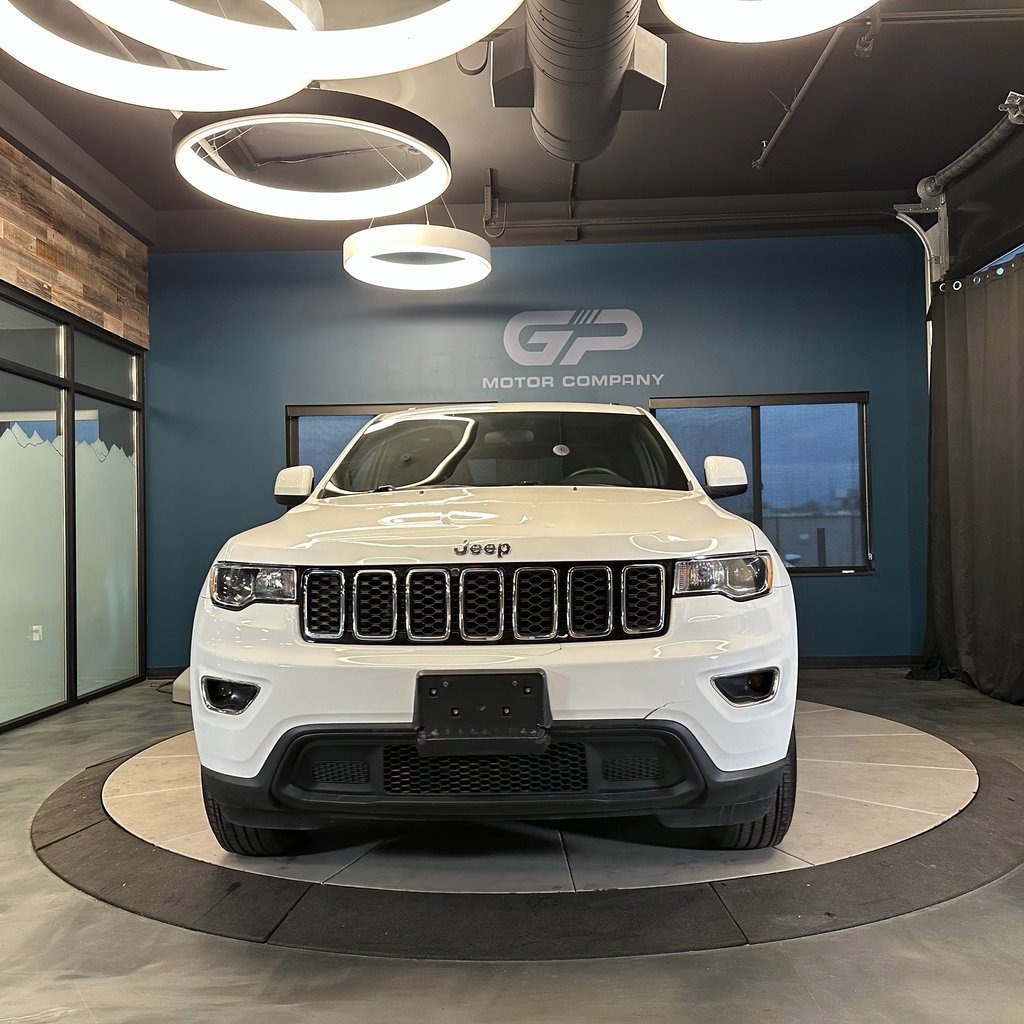 Used 2018 Jeep Grand Cherokee Laredo image 8
