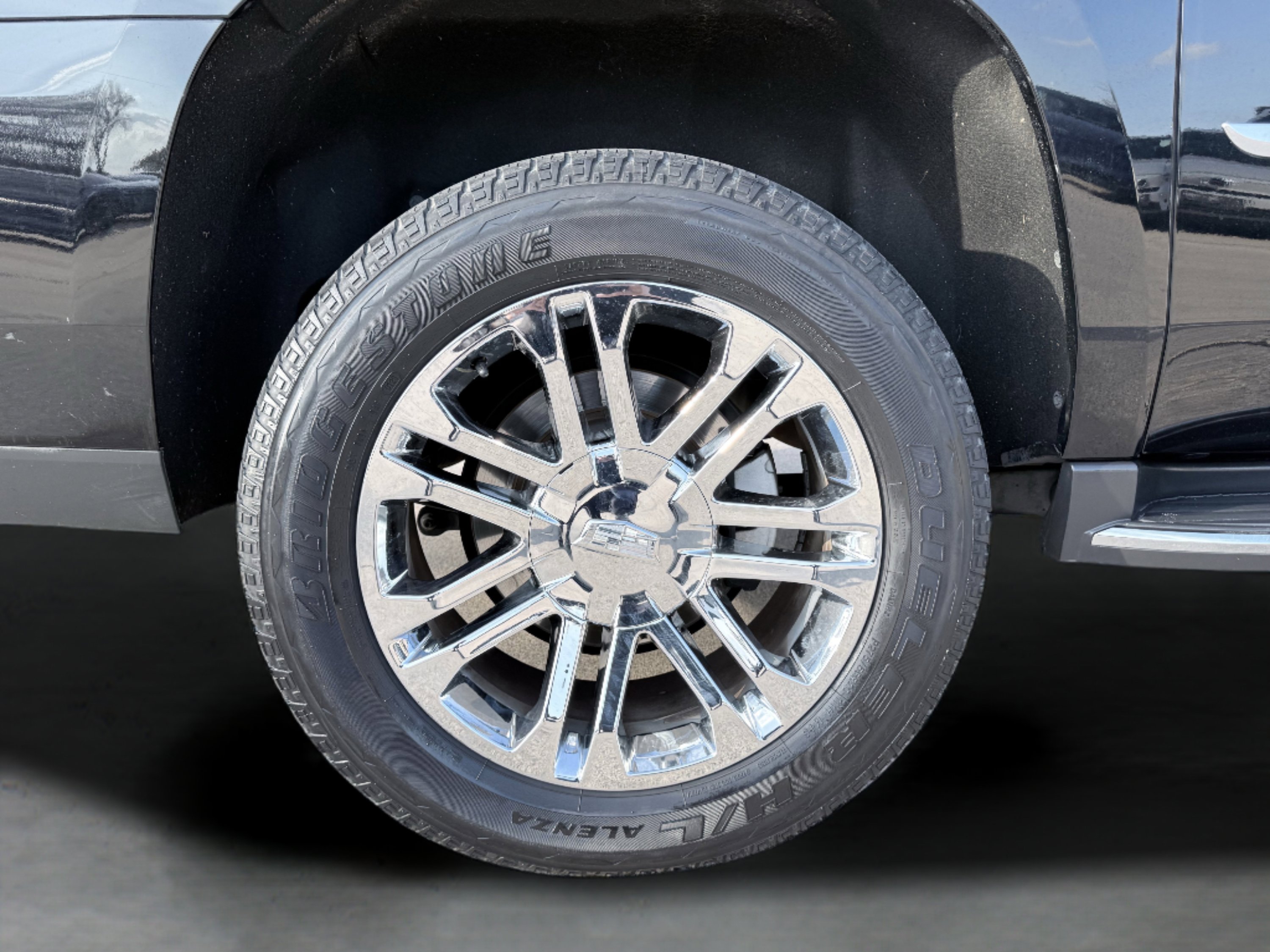 Used 2020 Cadillac Escalade ESV 2WD image 10