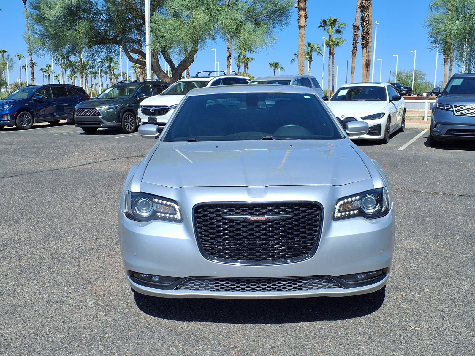 Used 2023 Chrysler 300 S w/ Comfort Group RWD image 2