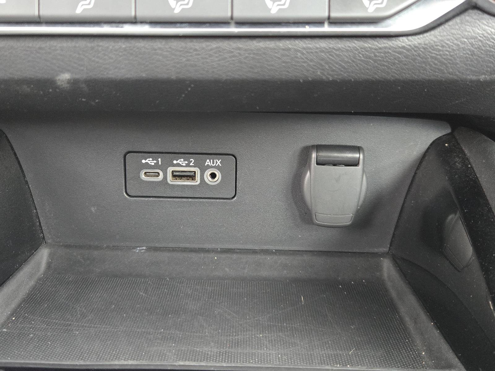 Used 2023 Nissan Altima 2.5 SV FWD image 12