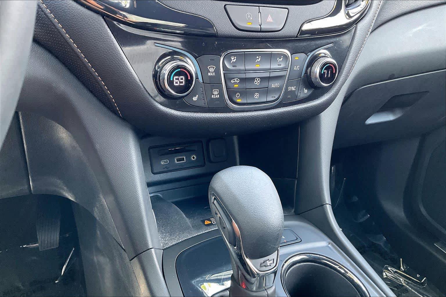 Used 2023 Chevrolet Equinox Premier w/ Redline Edition FWD image 31