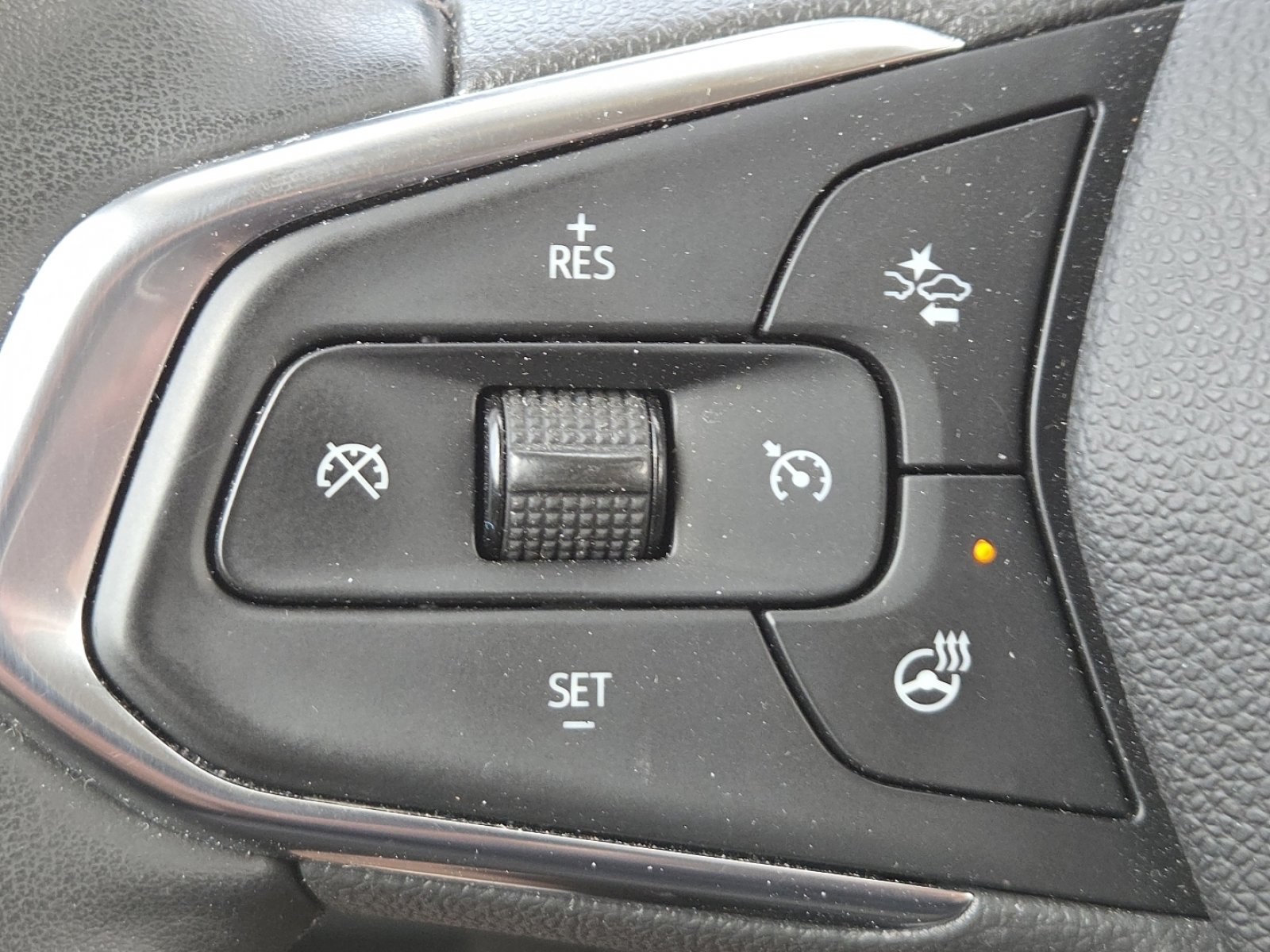 Used 2024 Chevrolet TrailBlazer LT w/ Convenience Package image 9