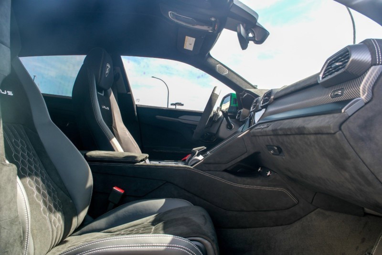 Used 2023 Lamborghini Urus Performante image 17