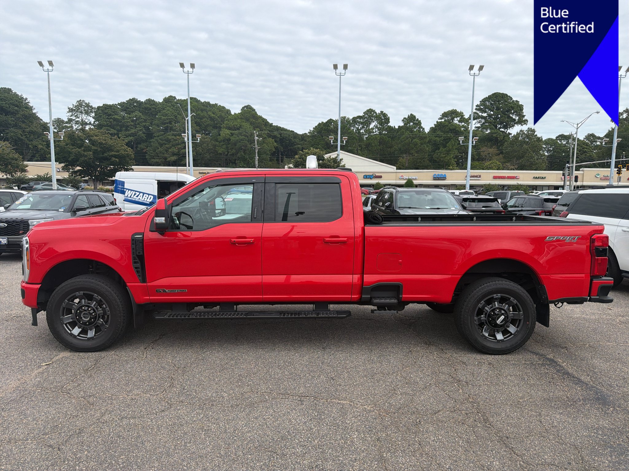 Used 2023 Ford F350 Lariat w/ Lariat Ultimate Package AWD/4WD image 8