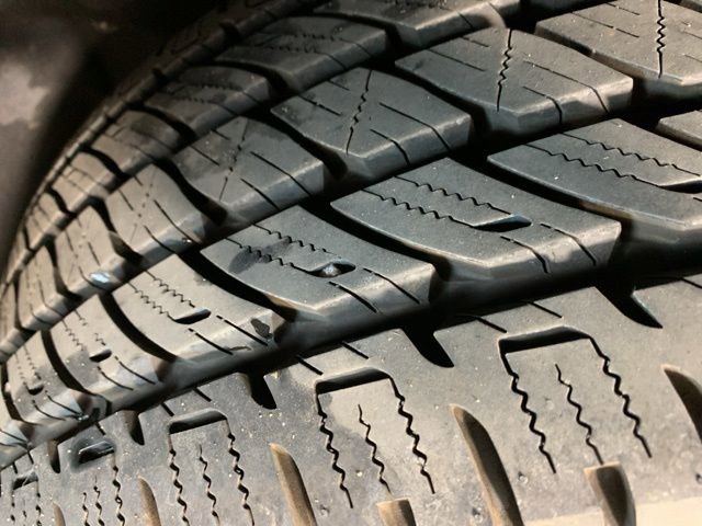 Used 2022 Mercedes-Benz GLE 350 4MATIC w/ Premium Package image 42