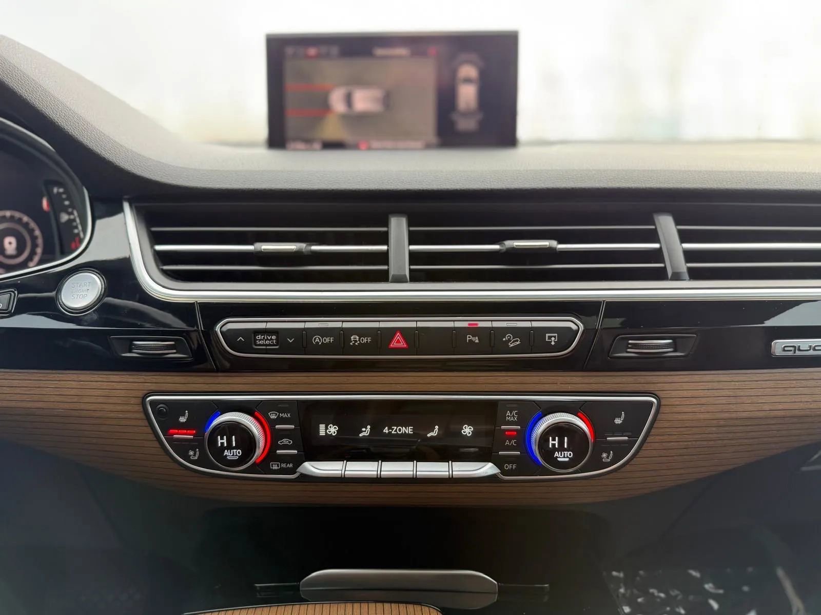 Used 2017 Audi Q7 3.0T Premium Plus image 21