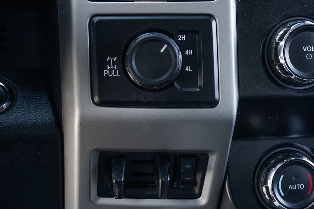 Used 2019 Ford F250 Lariat w/ Lariat Ultimate Package AWD/4WD image 31