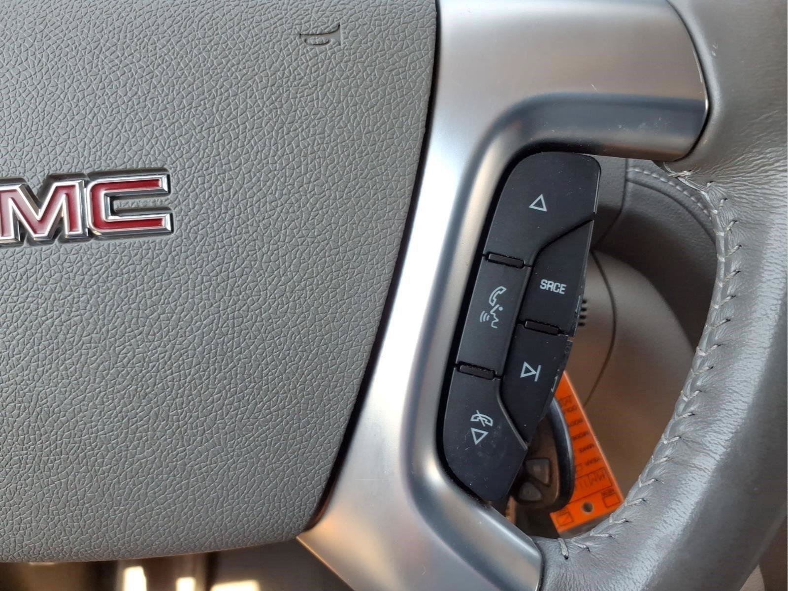 Used 2016 GMC Acadia SLE FWD image 22