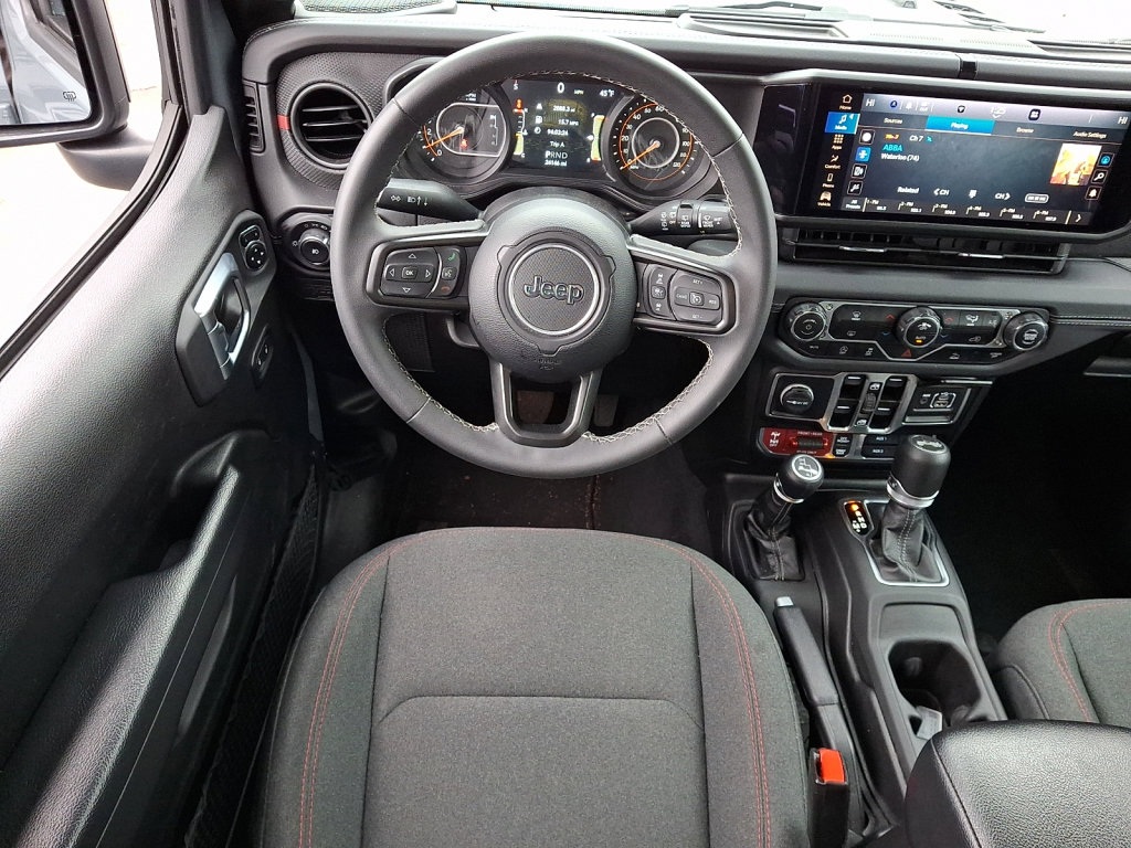 Certified 2025 Jeep Wrangler Unlimited Rubicon image 22