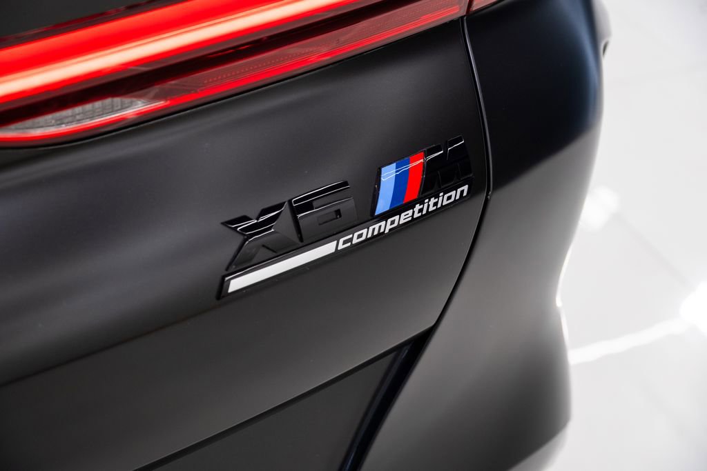 Used 2022 BMW X6 M w/ Competition Package image 21