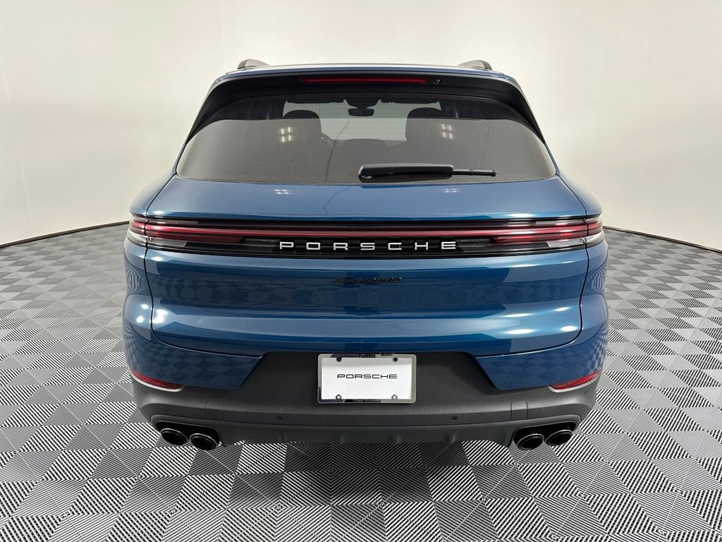 Certified 2026 Porsche Cayenne E-Hybrid AWD/4WD image 13