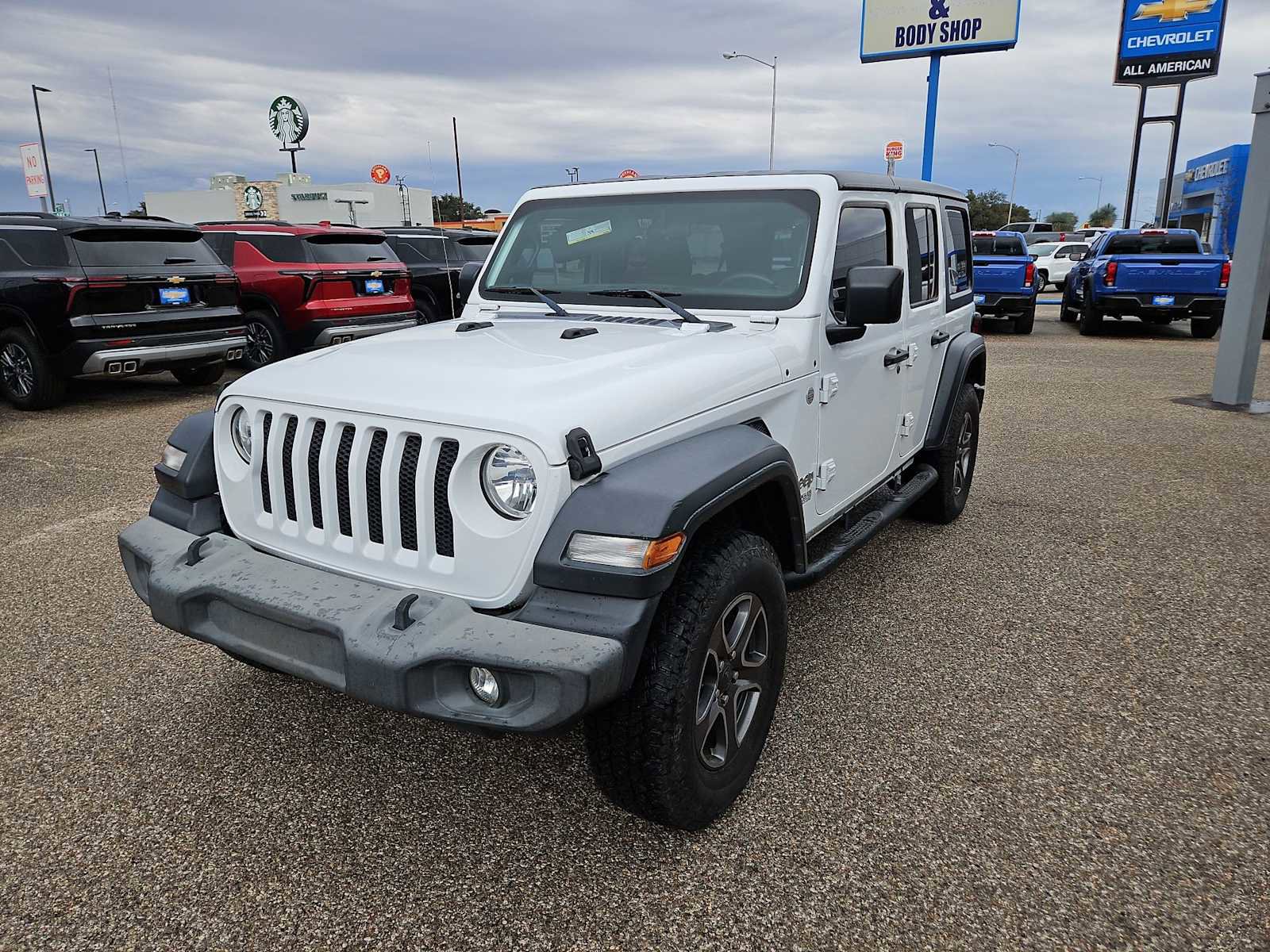 Used 2018 Jeep Wrangler Unlimited Sport AWD/4WD image 4