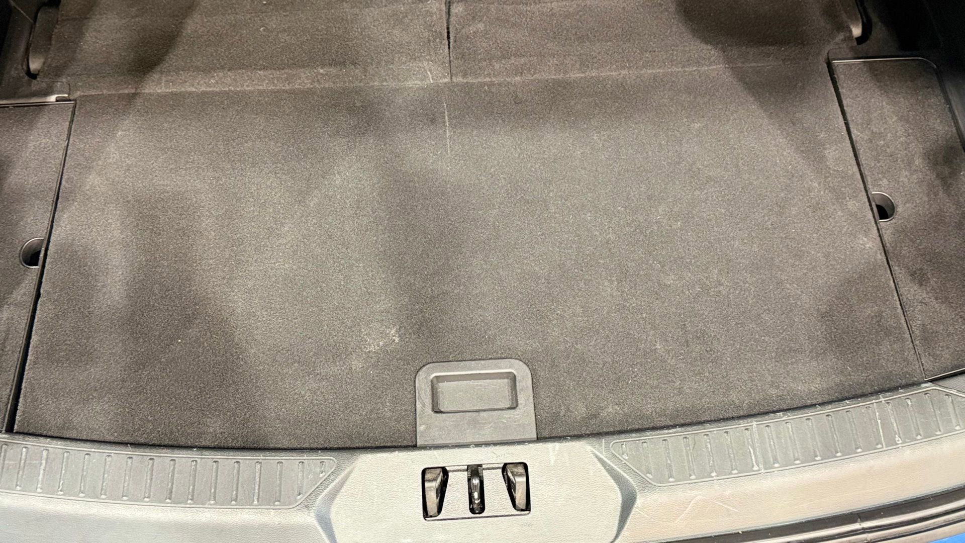 Used 2021 Ford Explorer Limited w/ Equipment Group 301A image 38