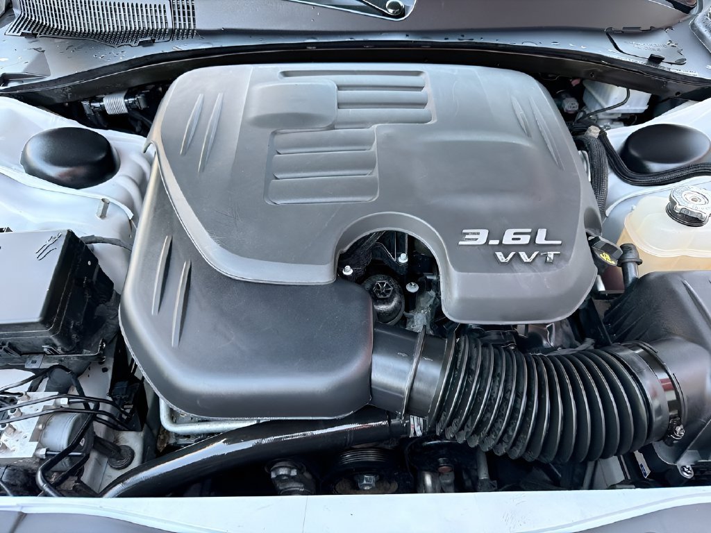 Used 2023 Chrysler 300 S RWD image 32