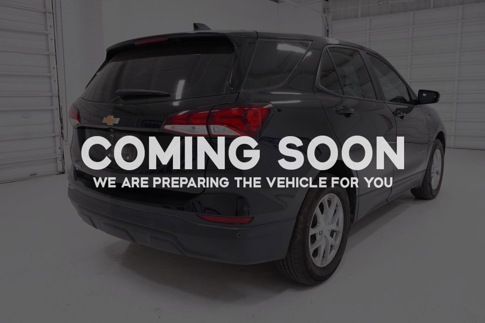 Used 2024 Chevrolet Equinox LS w/ Driver Confidence II Package image 5