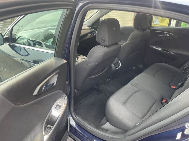 Used 2016 Chevrolet Malibu LT FWD image 17