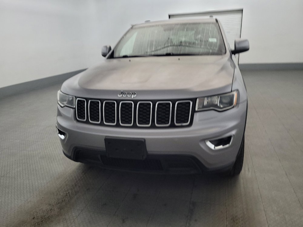Used 2020 Jeep Grand Cherokee Laredo AWD/4WD image 15