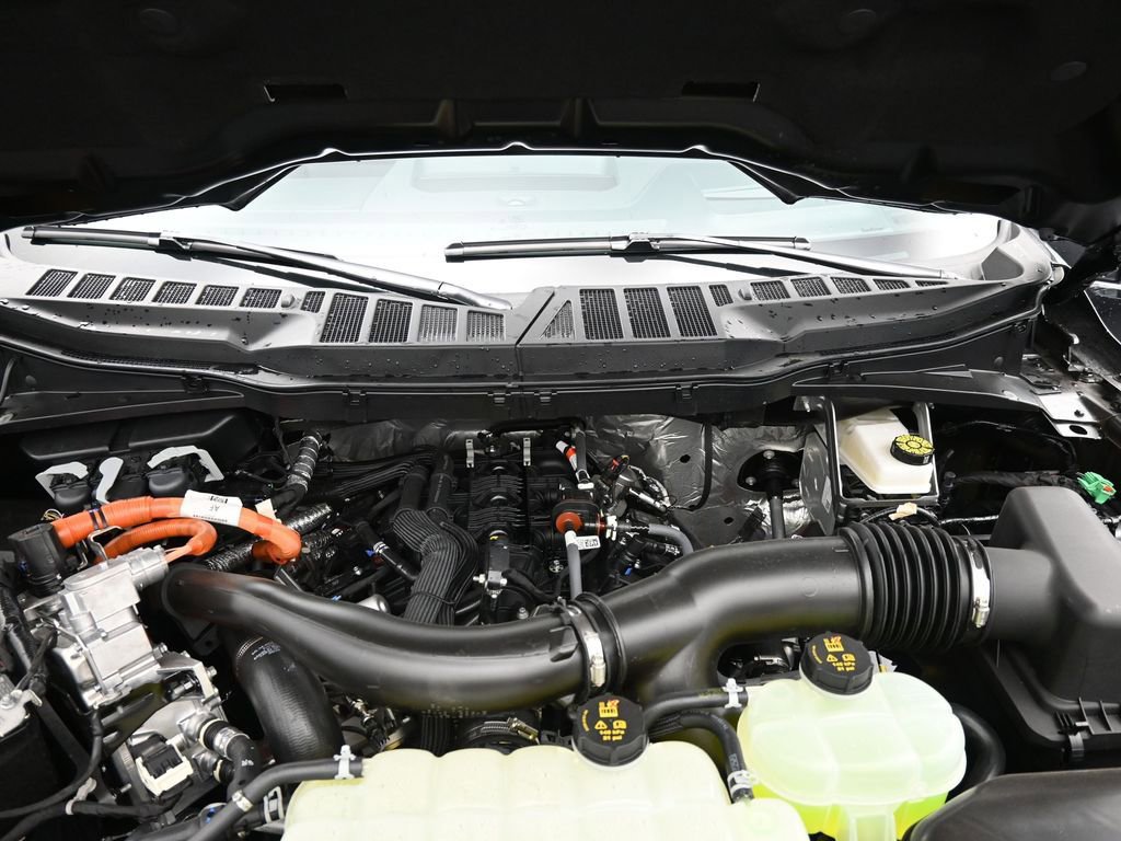 New 2025 Ford F150 Lariat image 13