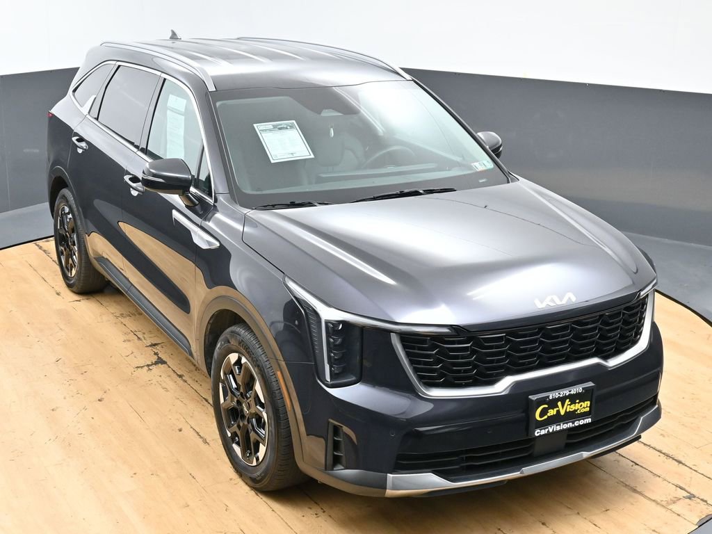 Used 2025 Kia Sorento S image 45