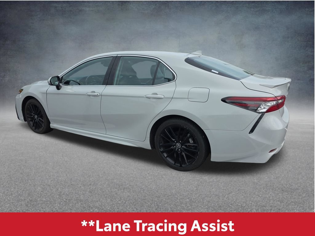 Used 2023 Toyota Camry XSE FWD image 11