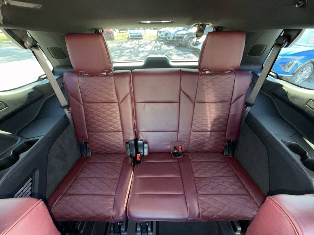 New 2027 Cadillac Escalade Sport w/ LPO, ONYX Package AWD/4WD image 18