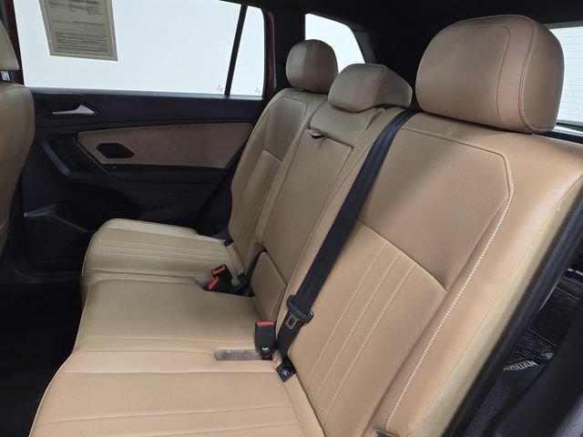 Certified 2024 Volkswagen Tiguan SE R-Line AWD/4WD image 26