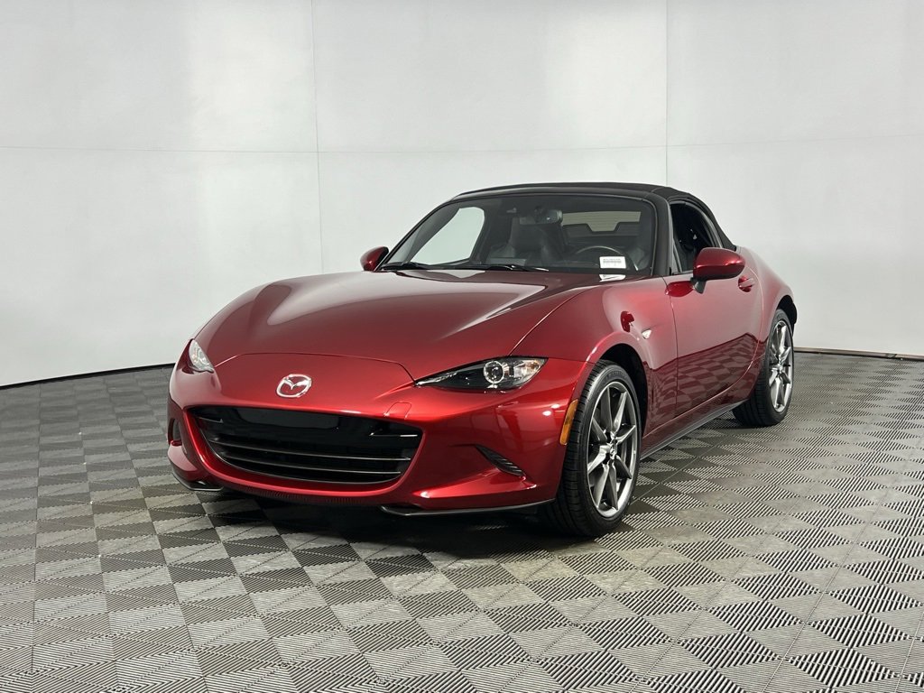 Used 2023 MAZDA MX-5 Miata Grand Touring image 3
