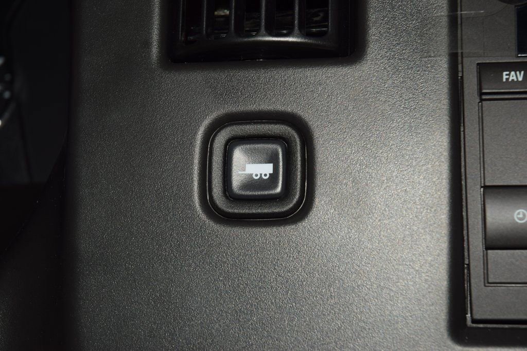 New 2025 Chevrolet Express 3500 w/ Power Convenience Package RWD image 21