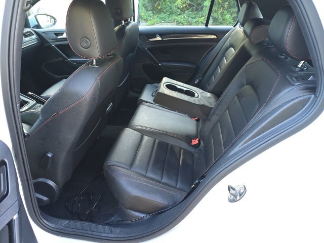 Used 2015 Volkswagen GTI SE FWD image 26