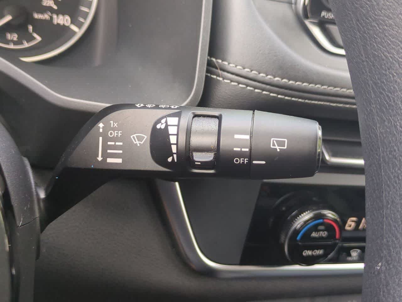 Used 2023 Nissan Rogue SV AWD/4WD image 24
