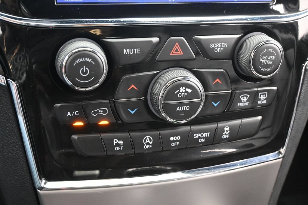 Used 2021 Jeep Grand Cherokee Limited RWD image 21