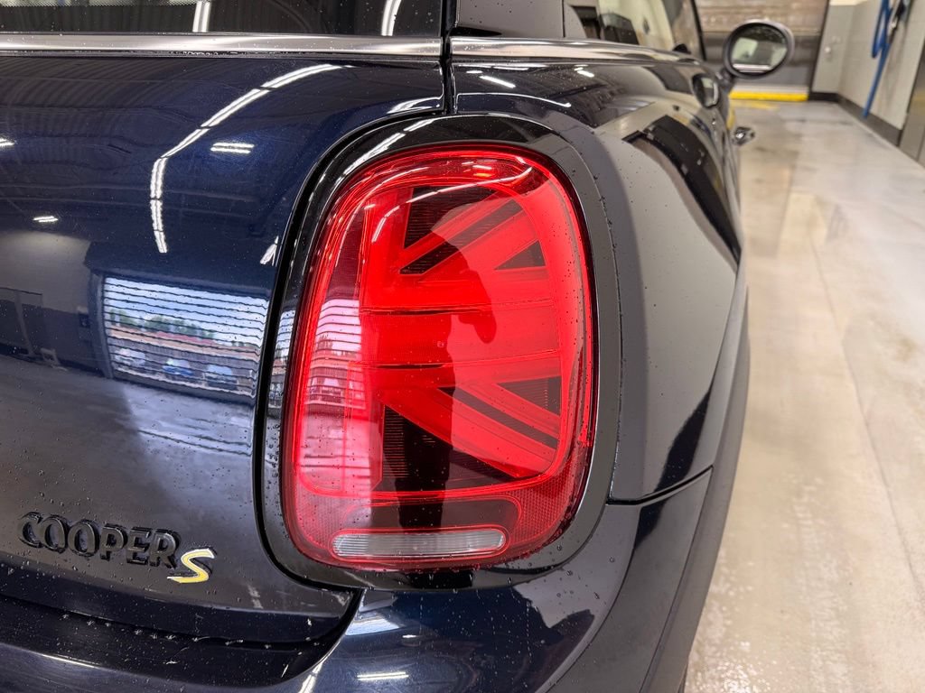 Certified 2024 MINI Cooper SE FWD image 5
