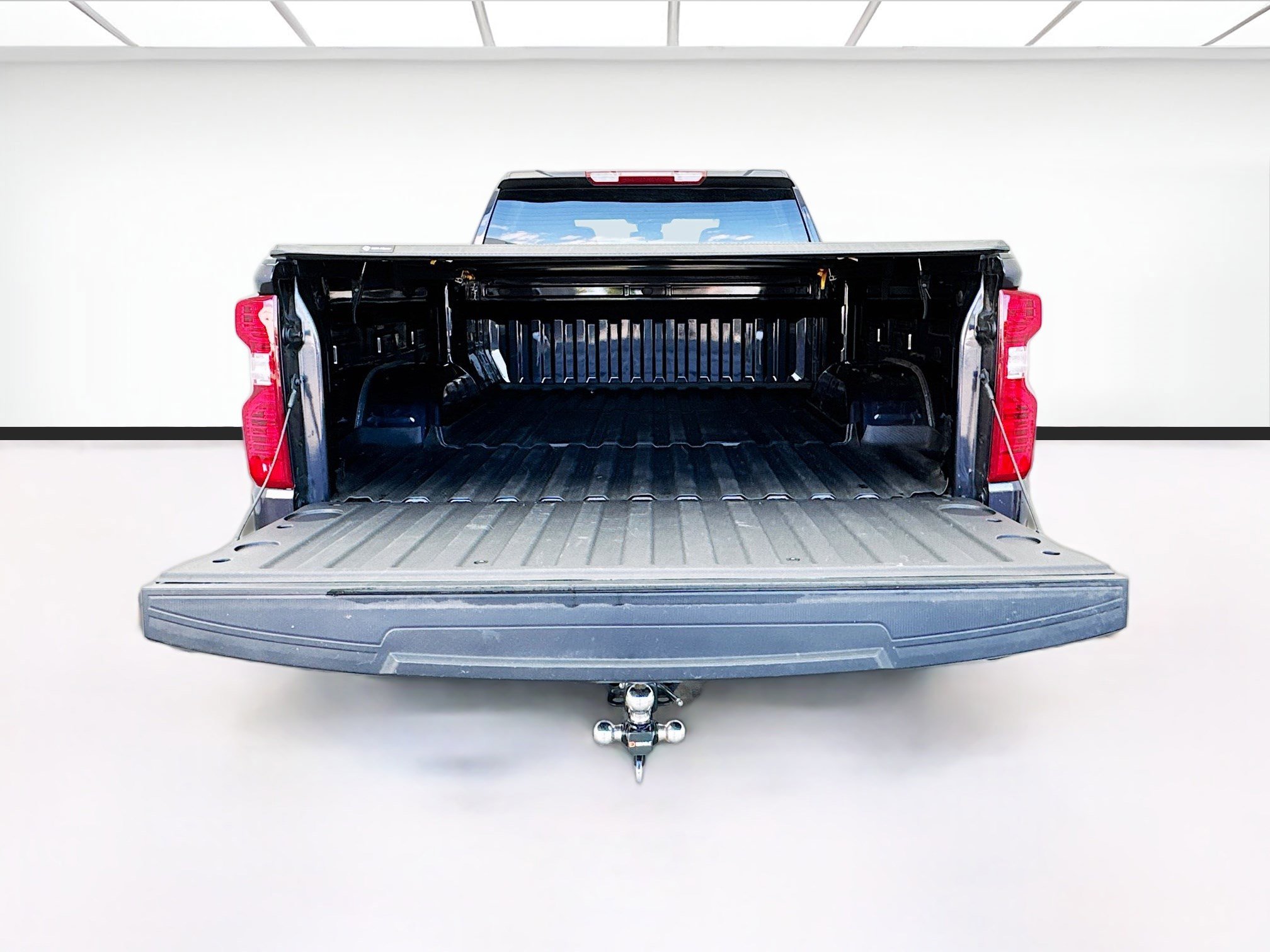 Used 2024 Chevrolet Silverado 1500 LT image 17