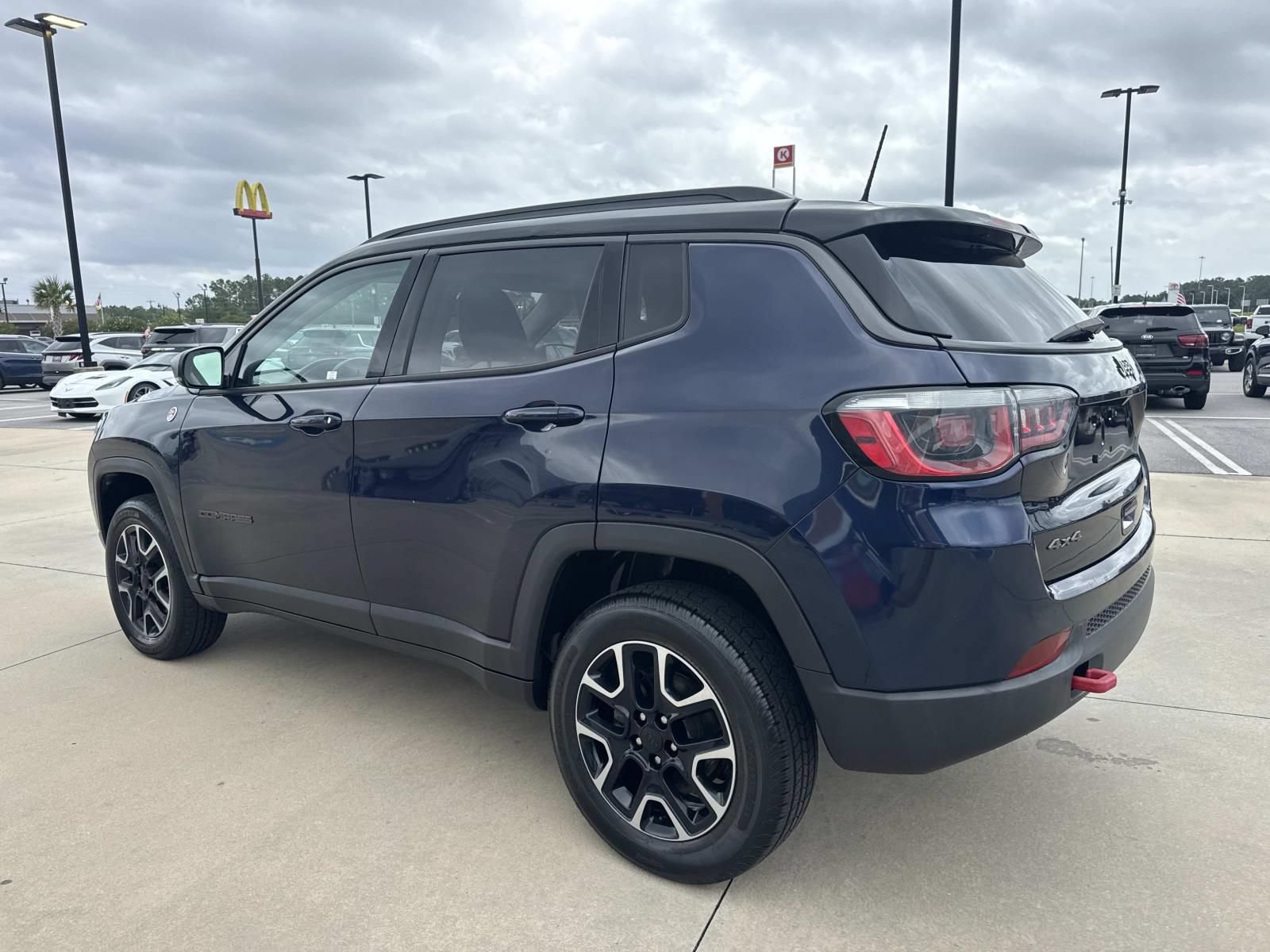 Used 2019 Jeep Compass Trailhawk AWD/4WD image 5